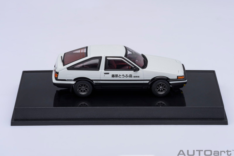 トヨタ スプリンター トレノ（AE86）『頭文字 D』（「藤原とうふ店」 豆腐パーツ付属）