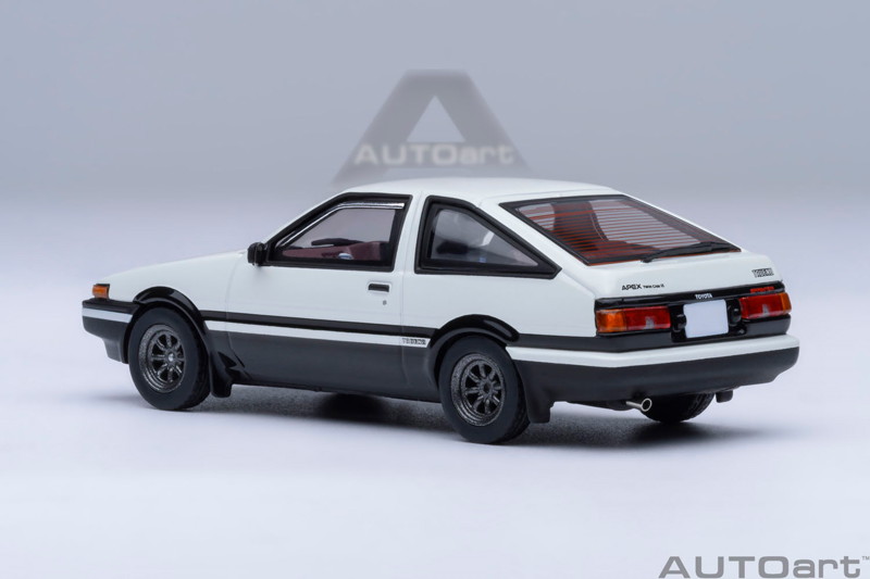 トヨタ スプリンター トレノ（AE86）『頭文字 D』（「藤原とうふ店」 豆腐パーツ付属）