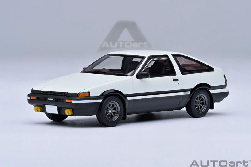 トヨタ スプリンター トレノ（AE86）『頭文字 D』（「藤原とうふ店」 豆腐パーツ付属）