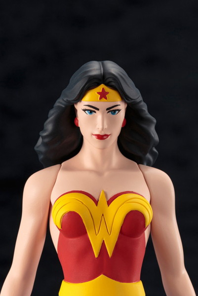 ARTFX＋ ワンダーウーマン スーパーパワーズ クラシックス
