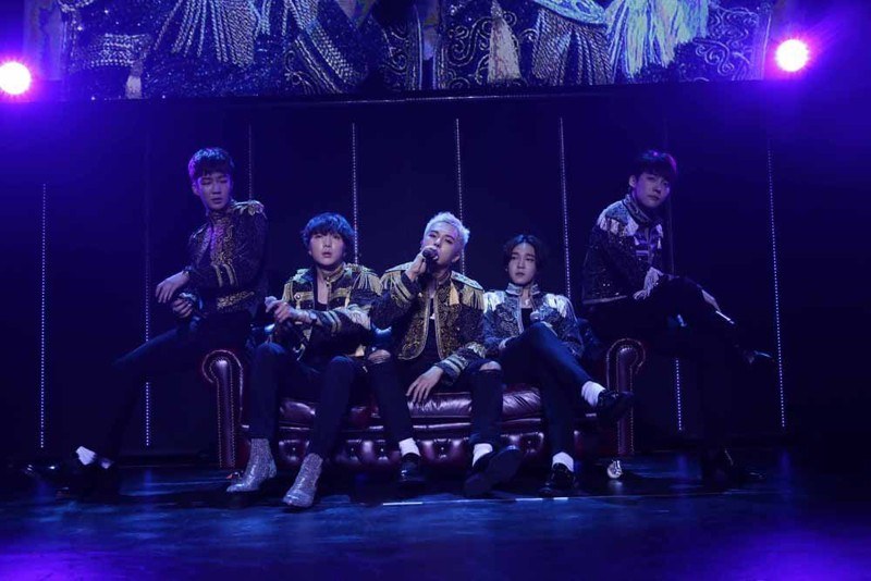 WINNER JAPAN TOUR 2015（初回生産限定 3DVD＋2CD＋PHOTO BOOK＋スマプラミュージック＆ムービー）