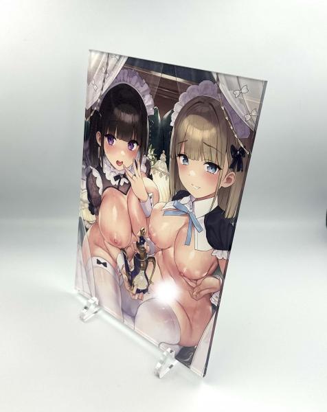 『孕ませ契約 不妊夫の依頼で新婚妻を妊娠させるだけ…のはずが』 A4高精細アクリルアート 琴音 ＆ 椿咲（描き下ろし） 画像2