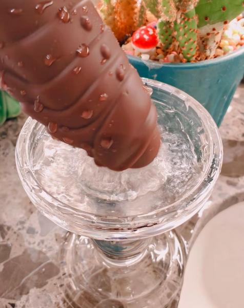 MOMONIIチョコチン 電動ディルド 強力吸盤イボ群付き 大人のおもちゃ 画像1