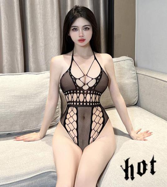 【痴女化×極限ハイレグ露出】「こんなに食い込んで…お尻も胸も全部見えちゃうよぉ…っ」ホルターネック×胸元クロス紐 サークル幾何学切替メッシュ 超ハイレグ股割れ 着衣のまま即挿入 セクシーテディ ブラック フリーサイズ F-544 画像5