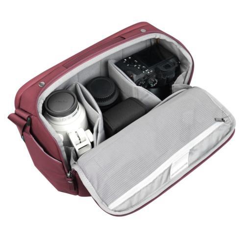 バンガード VANGUARD VEO METRO S9L MG（マゼンタ） カメラバッグ ショルダーバッグ 9L 内寸300-340×230×120mm