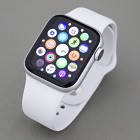 Apple Watch Series4（GPSモデル） 40mm シルバーアルミニウムケース/ホワイトスポーツバンド